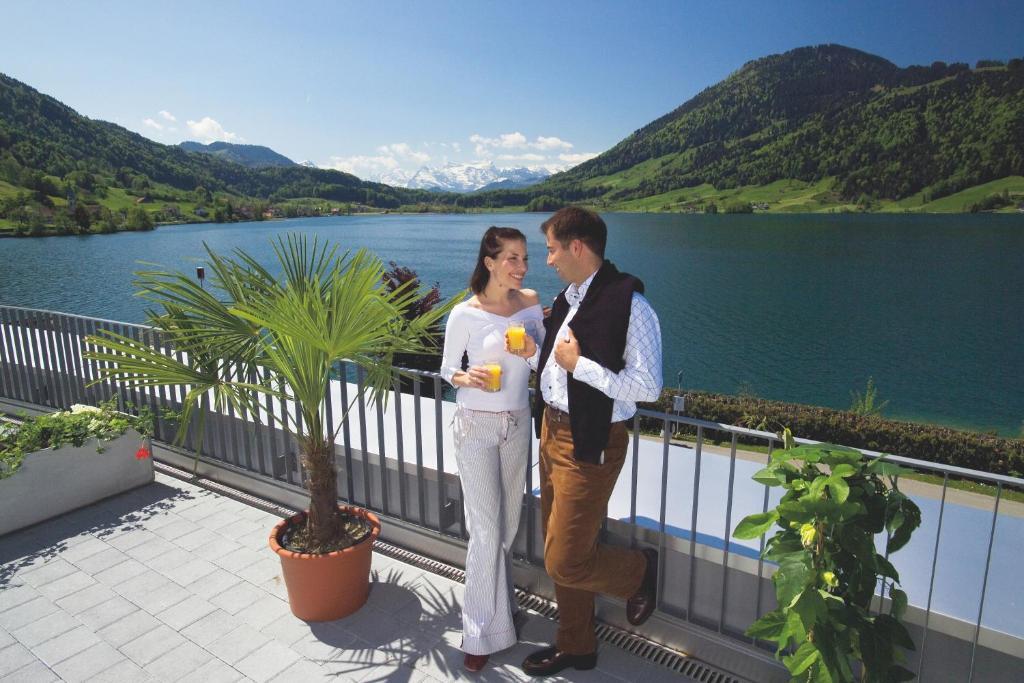 Hotel - Restaurant Eierhals Am Aegerisee Oberägeri Exterior foto